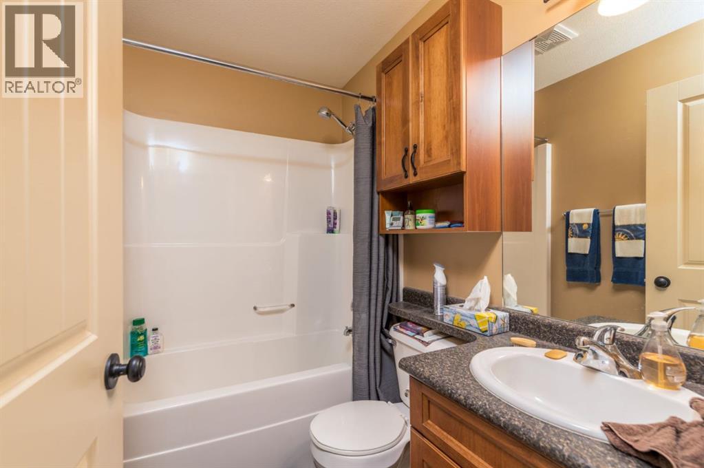 Photo 36 of 1304 54 Avenueclose, Lloydminster AB