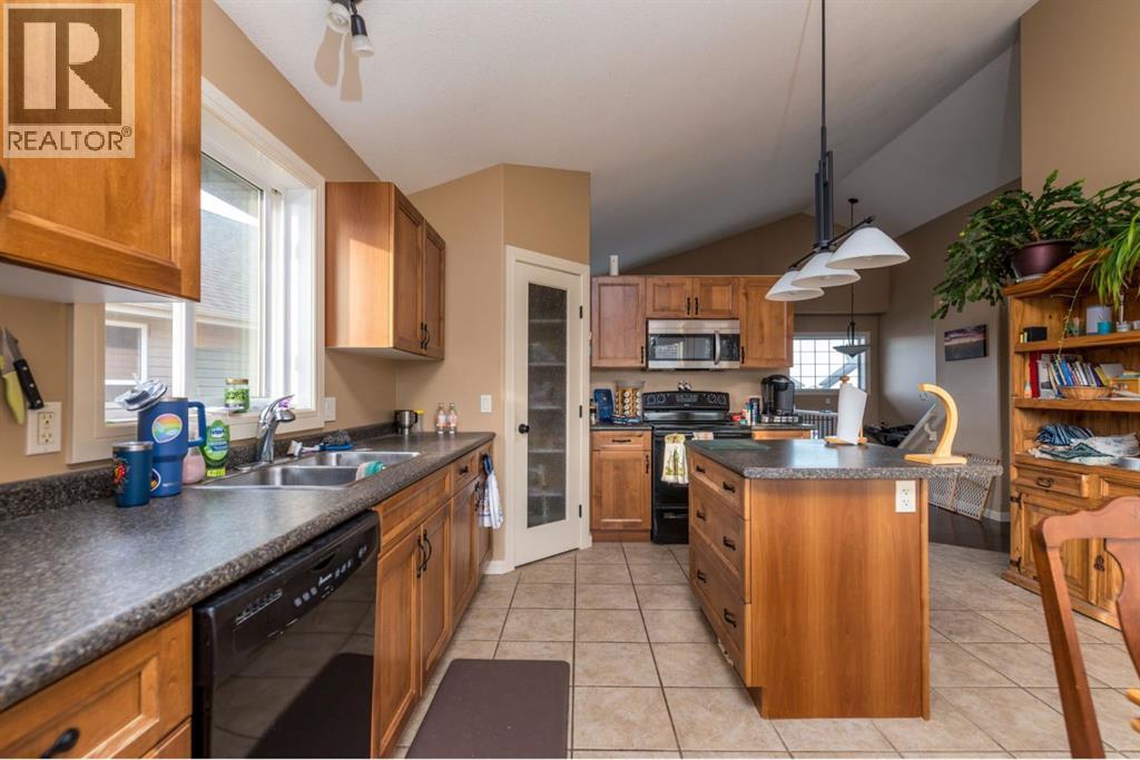 Photo 27 of 1304 54 Avenueclose, Lloydminster AB