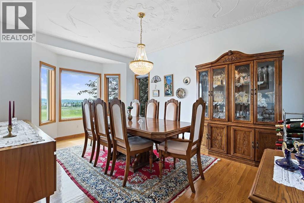 Photo 18 of 43 Schiller Crescent Nw, Calgary AB