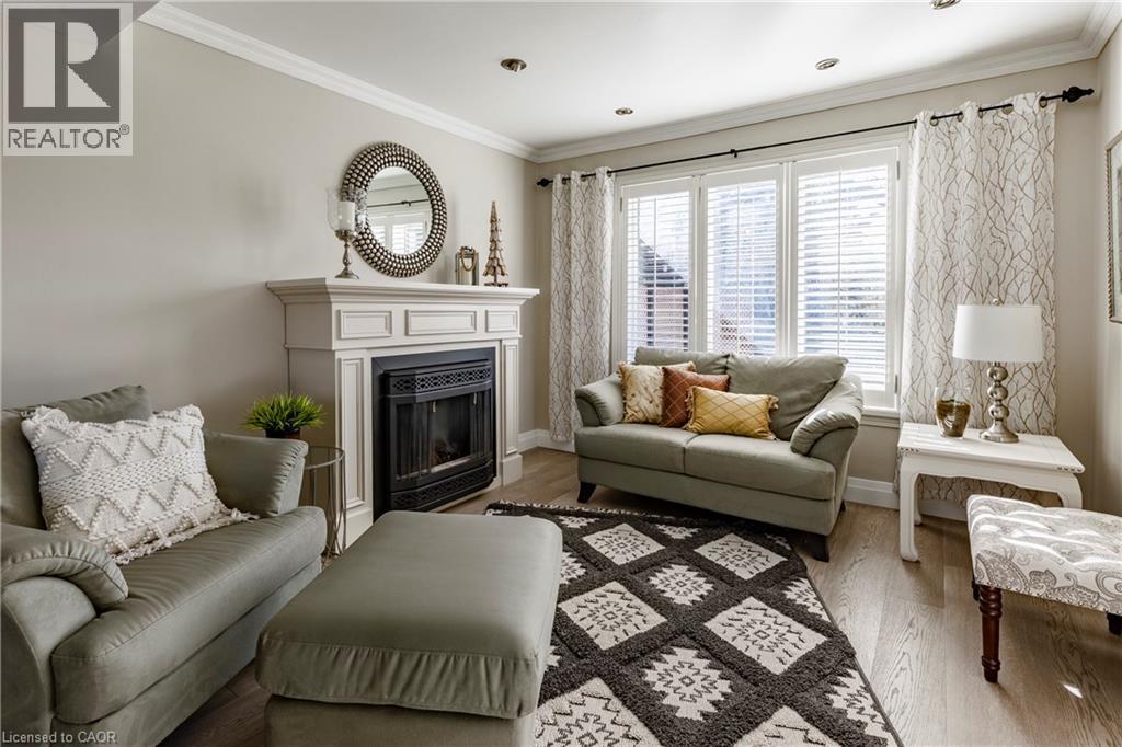 Photo 13 of 1486 Myron Drive, Mississauga ON