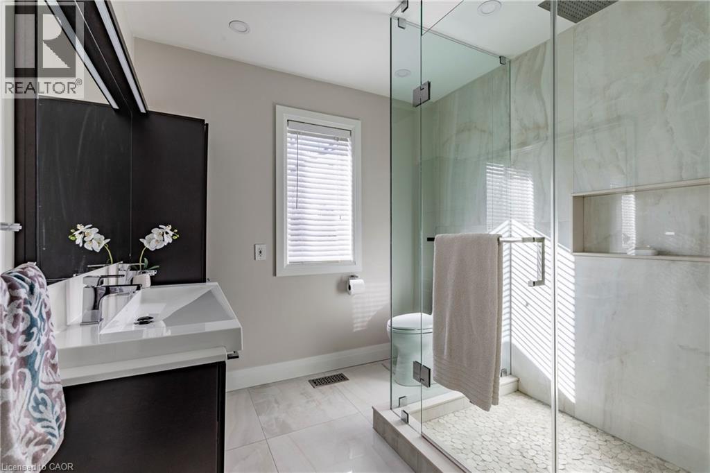 Photo 31 of 1486 Myron Drive, Mississauga ON