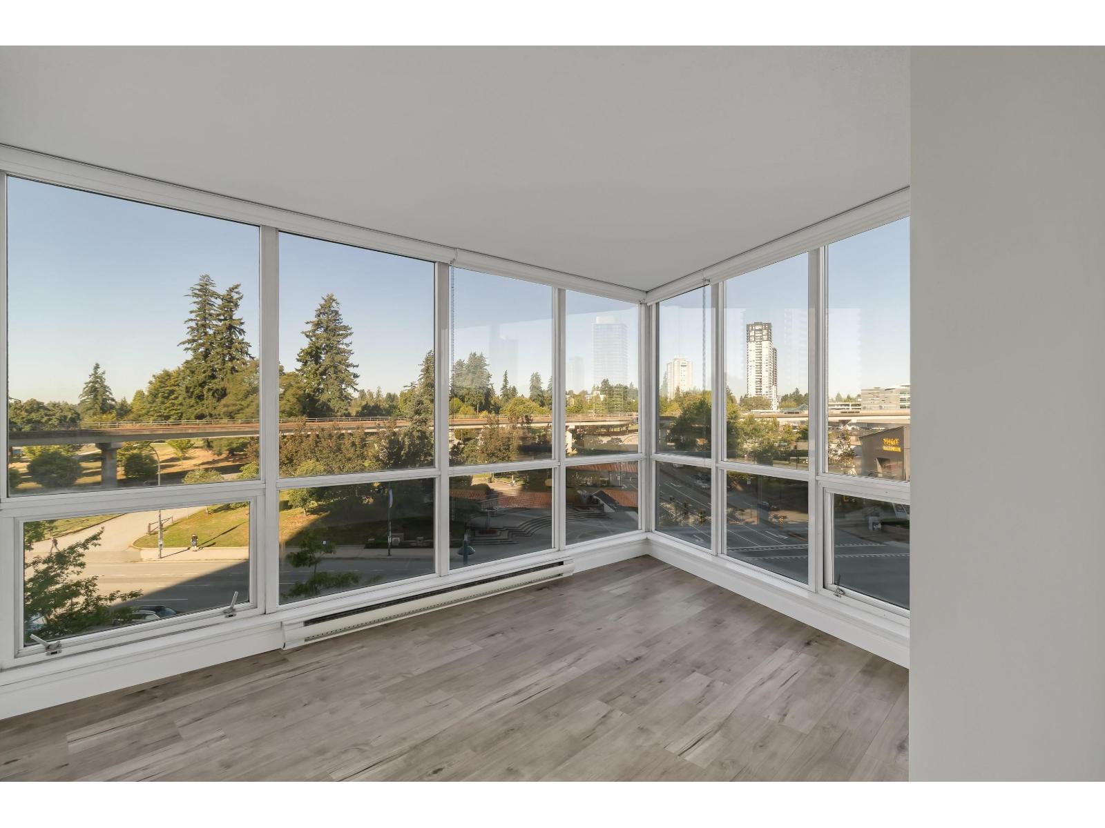 Photo 9 of 502 13618 100 Avenue, Surrey BC