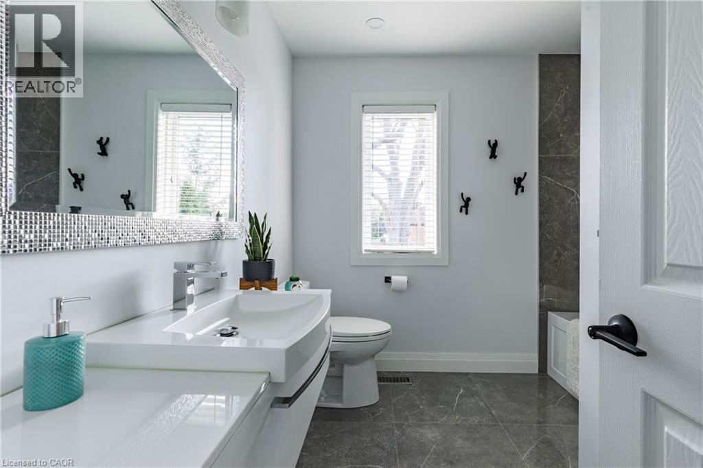 Photo 47 of 1486 Myron Drive, Mississauga ON