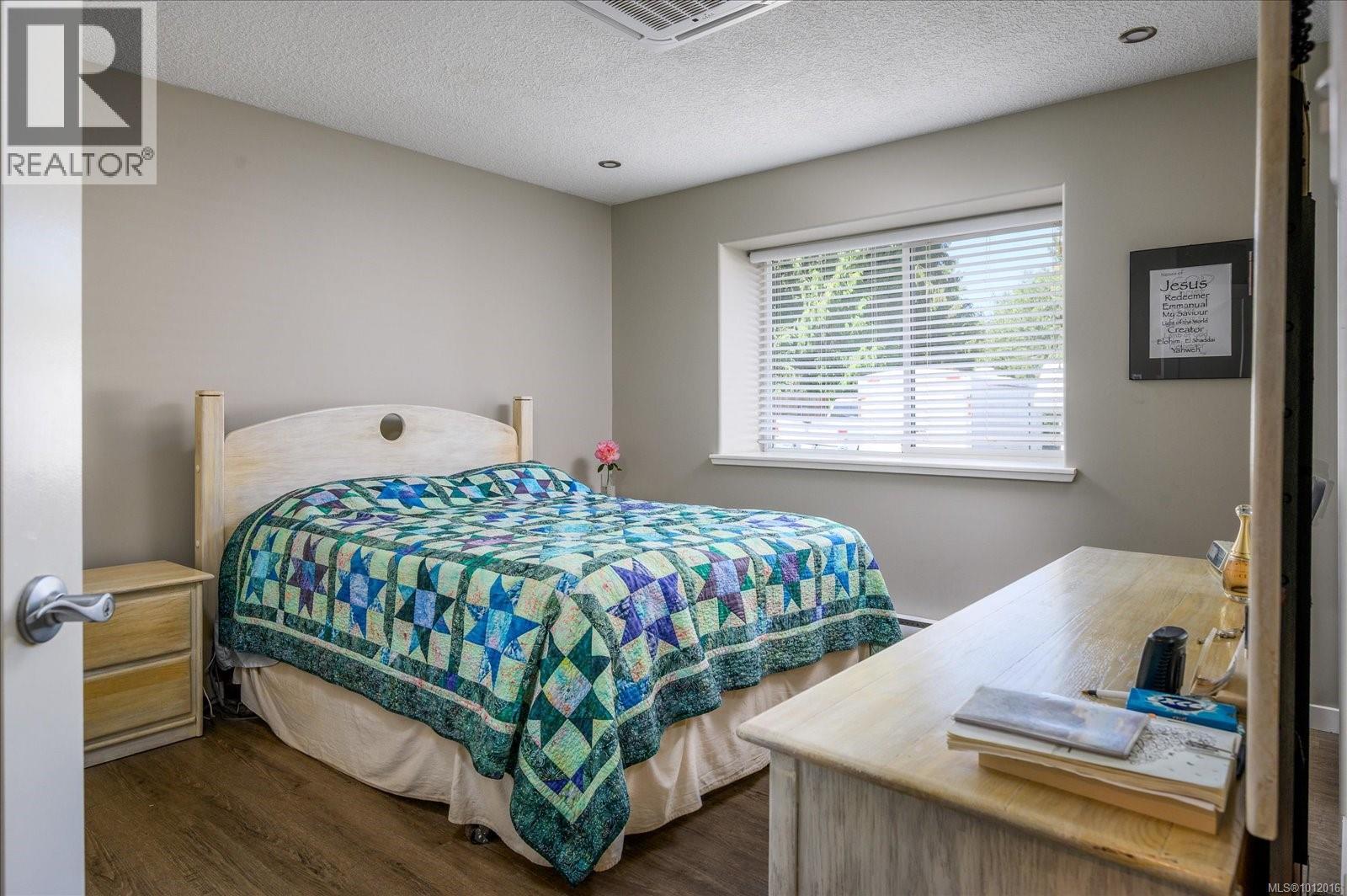 Photo 14 of 2320 Hemer Rd, Nanaimo BC