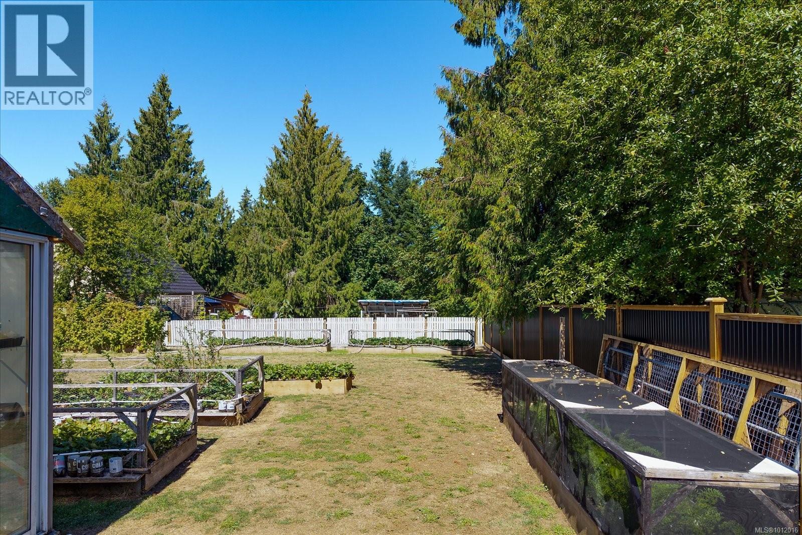 Photo 35 of 2320 Hemer Rd, Nanaimo BC
