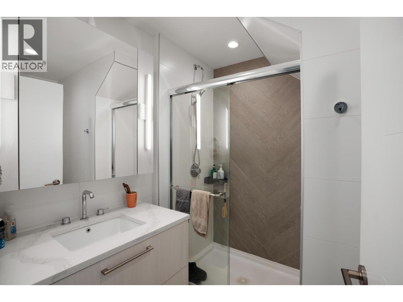 Photo 28 of 257 2035 Glenaire Drive, North Vancouver BC