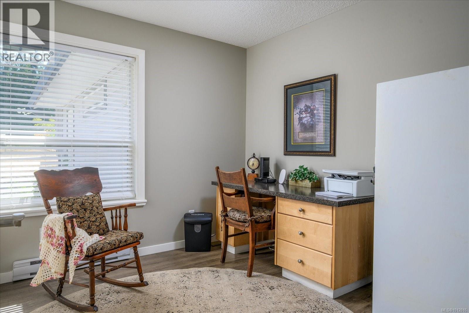 Photo 18 of 2320 Hemer Rd, Nanaimo BC