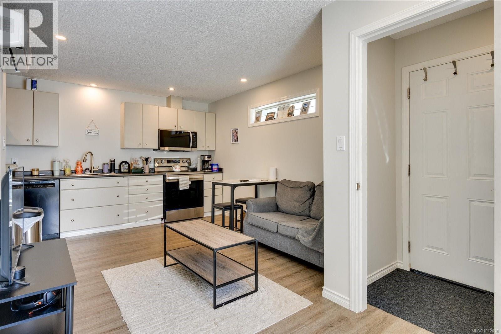 Photo 44 of 2320 Hemer Rd, Nanaimo BC