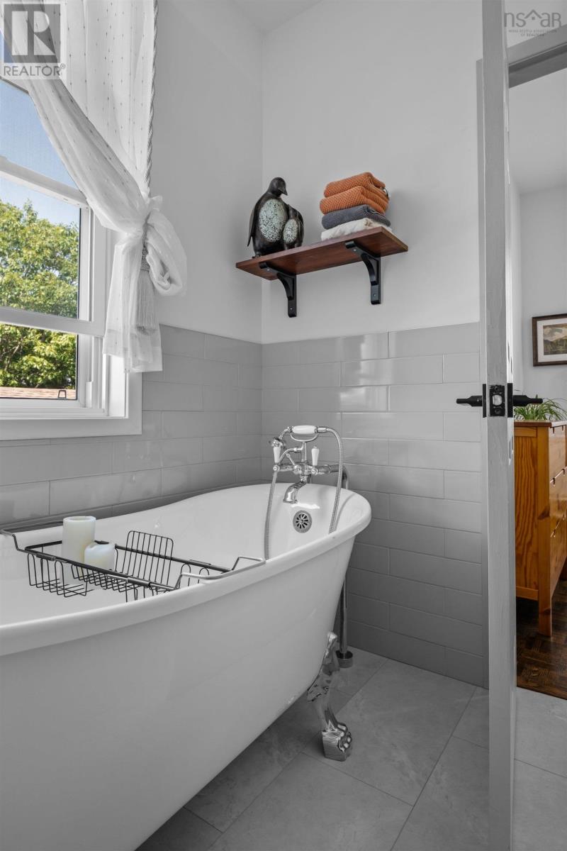 Photo 2 of 22 Beechview Drive, Chester NS