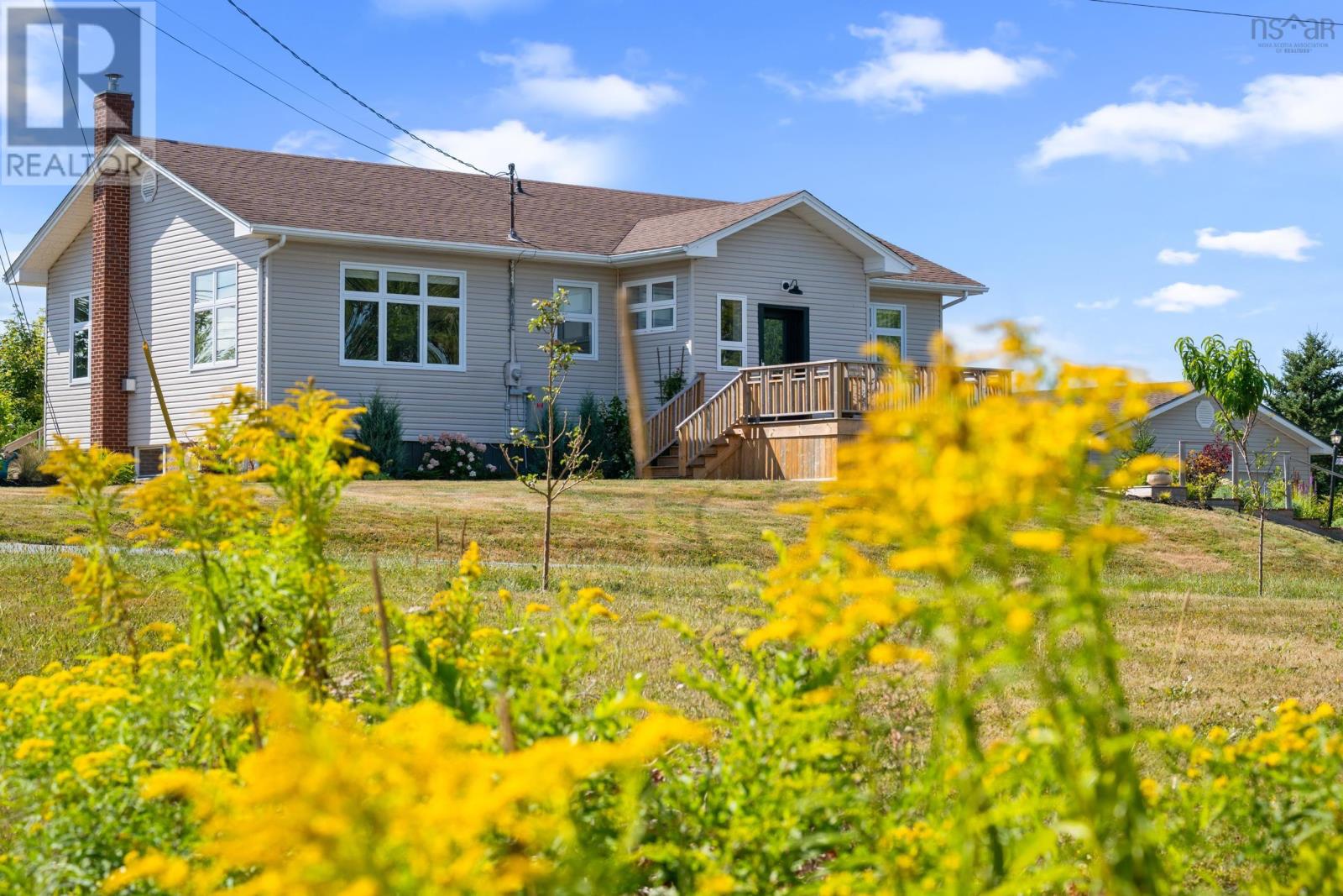 Photo 13 of 22 Beechview Drive, Chester NS