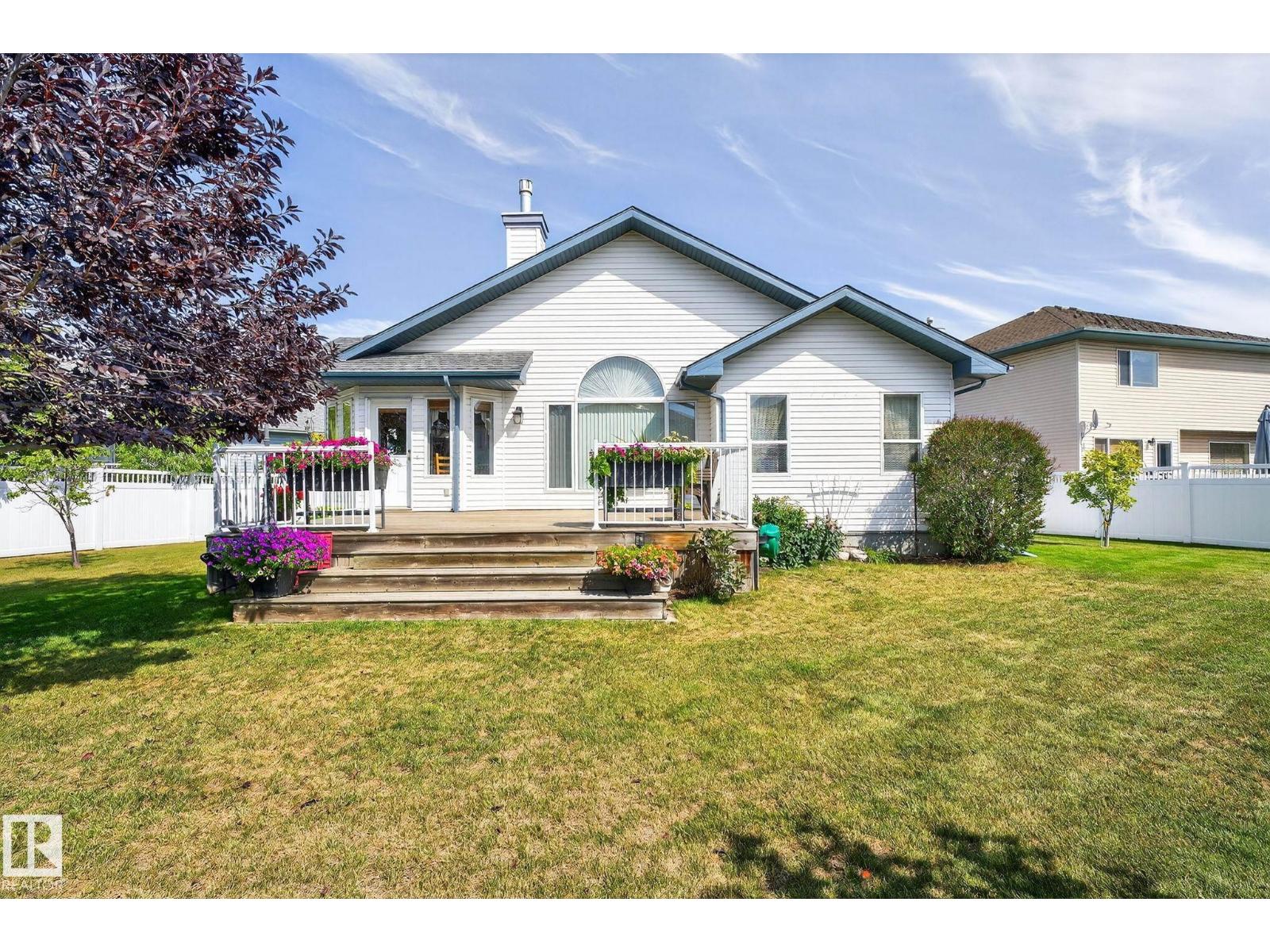 Photo 17 of 16222 84 St Nw, Edmonton AB