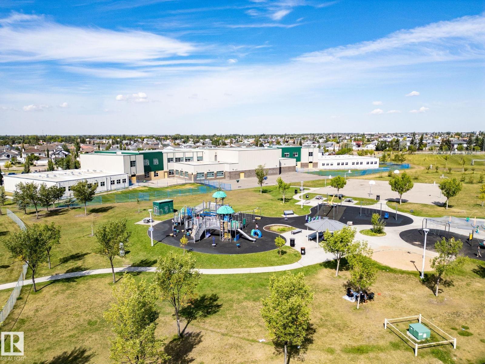Photo 7 of 16222 84 St Nw, Edmonton AB