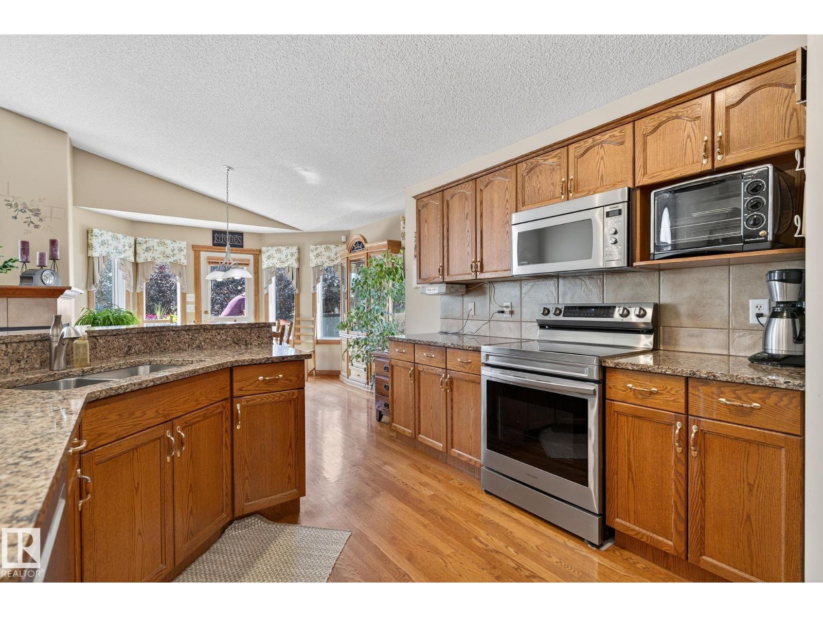 Photo 49 of 16222 84 St Nw, Edmonton AB