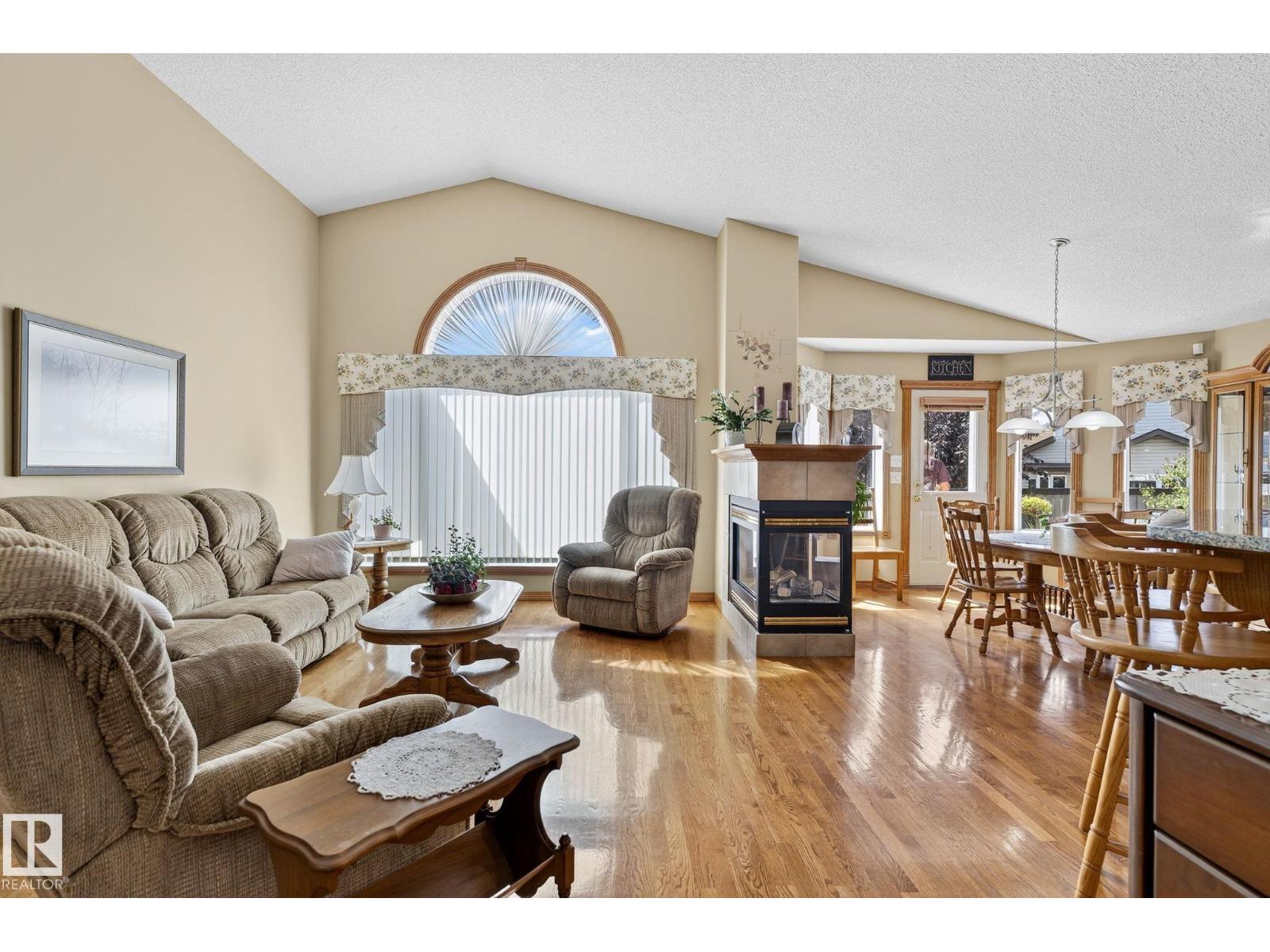 Photo 25 of 16222 84 St Nw, Edmonton AB