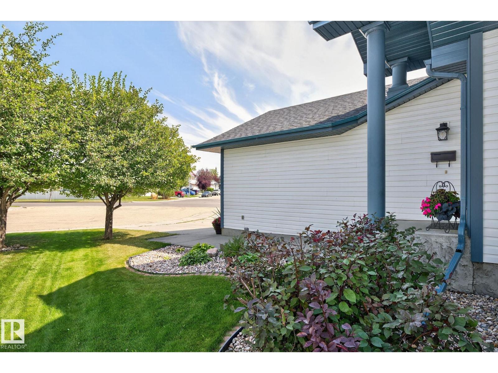 Photo 64 of 16222 84 St Nw, Edmonton AB