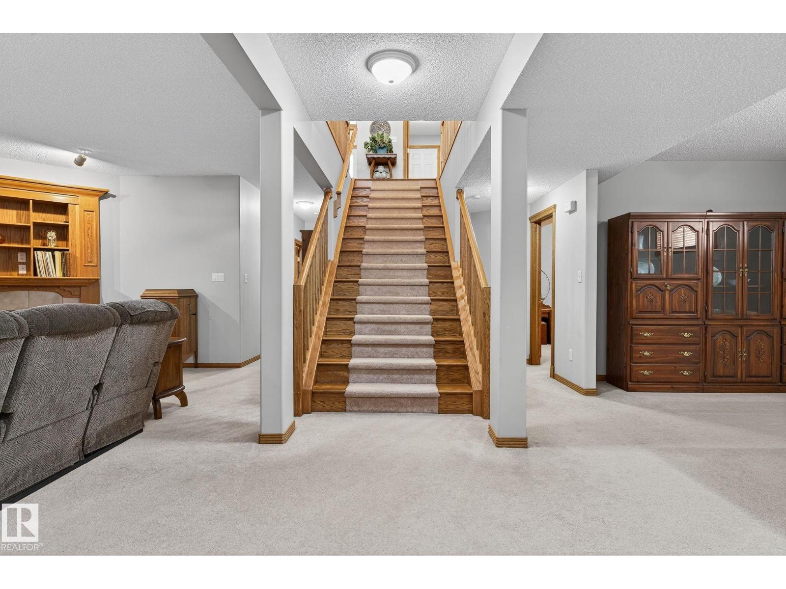 Photo 43 of 16222 84 St Nw, Edmonton AB