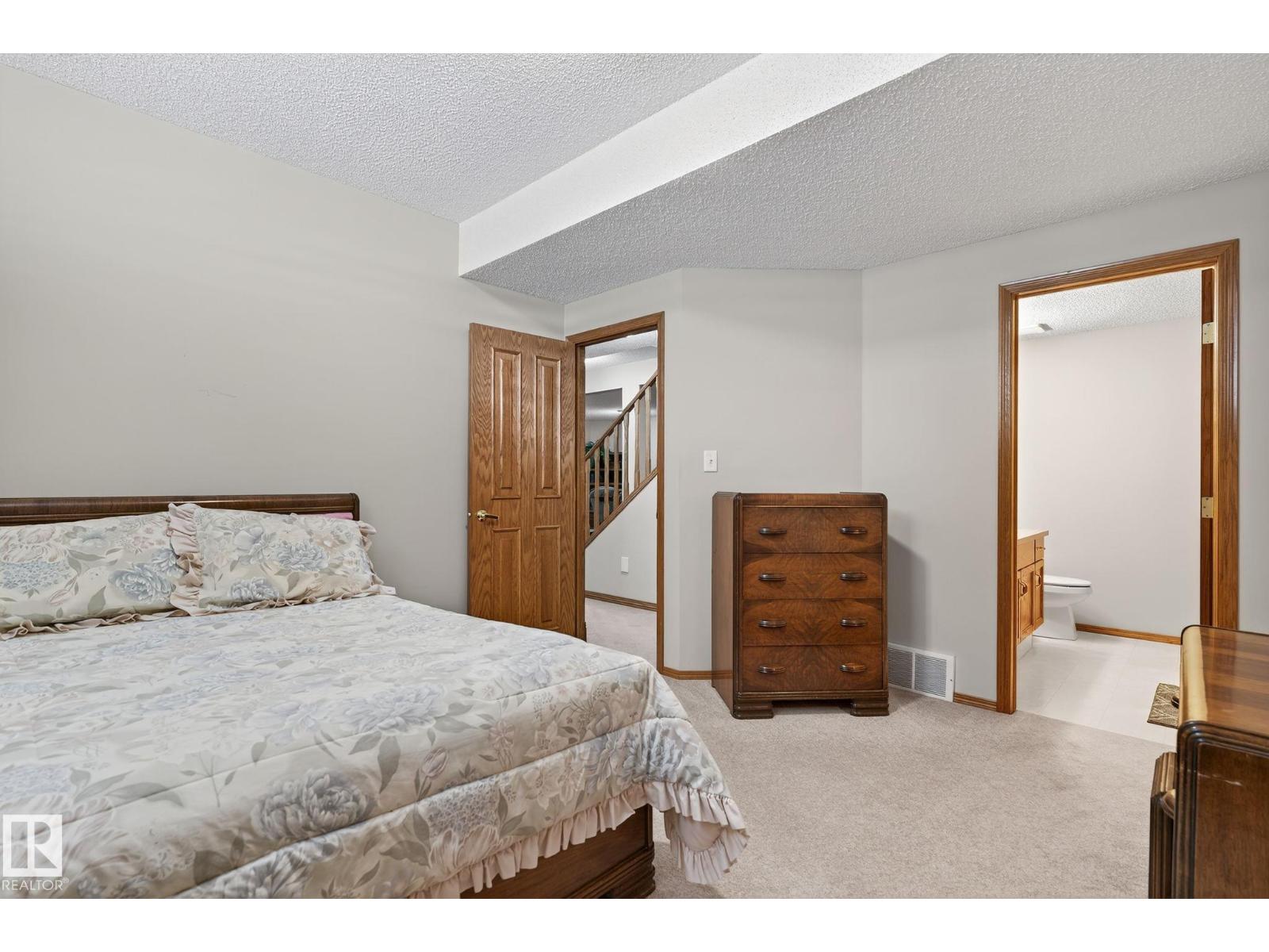 Photo 40 of 16222 84 St Nw, Edmonton AB