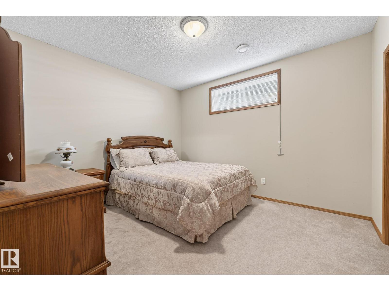 Photo 24 of 16222 84 St Nw, Edmonton AB