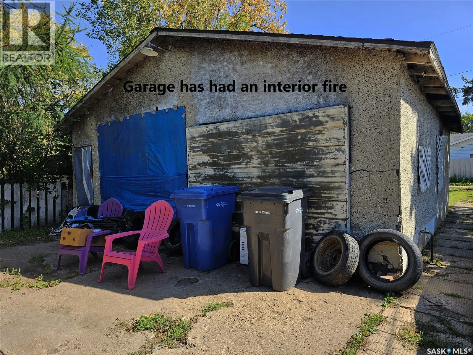 Photo 10 of 742 100th Street, North Battleford SK