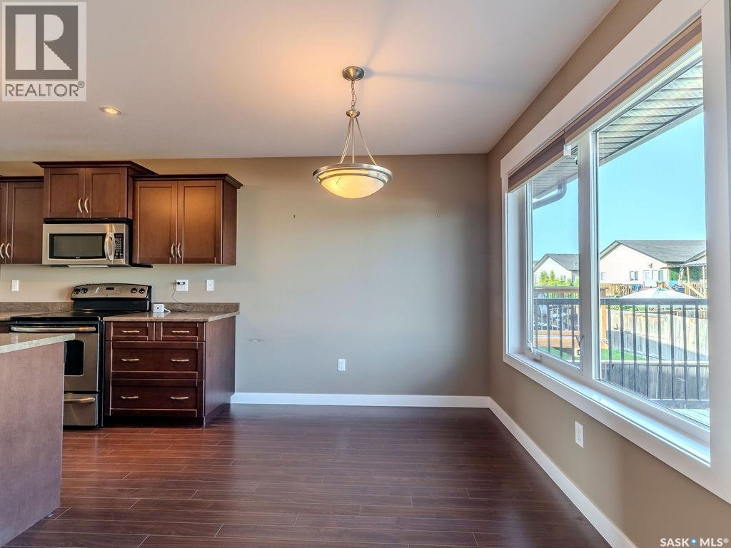 Photo 16 of 122 Mccallum Lane, Saskatoon SK