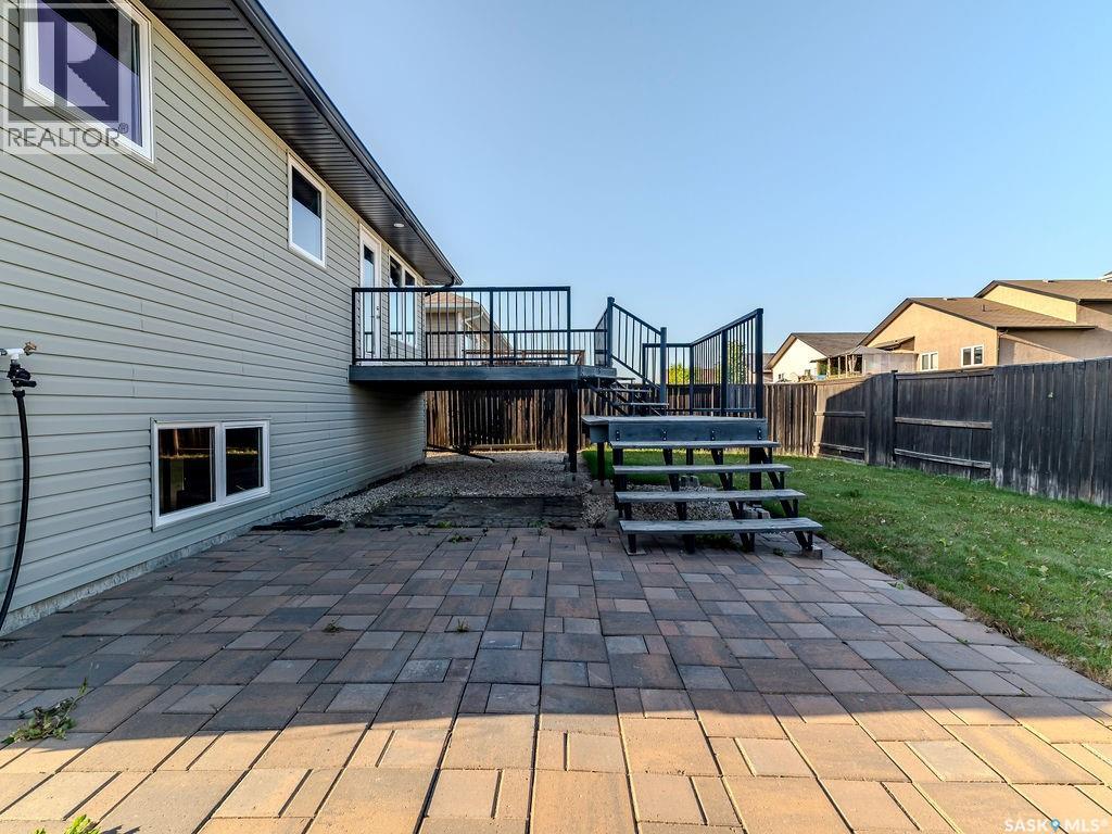 Photo 21 of 122 Mccallum Lane, Saskatoon SK