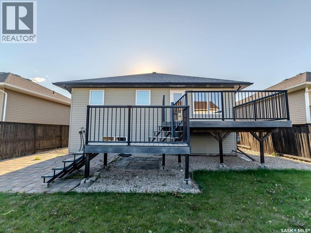 Photo 27 of 122 Mccallum Lane, Saskatoon SK