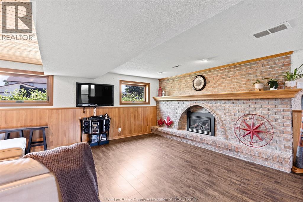 Photo 19 of 12680 Kimberly Drive, Tecumseh ON