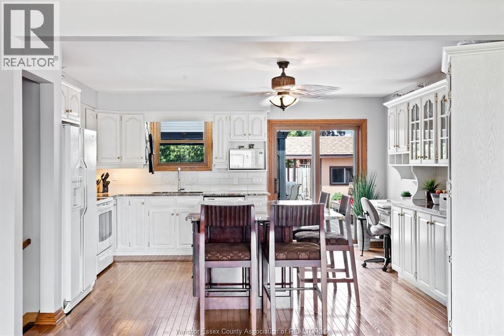 Photo 4 of 12680 Kimberly Drive, Tecumseh ON
