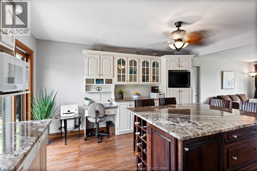 Photo 5 of 12680 Kimberly Drive, Tecumseh ON