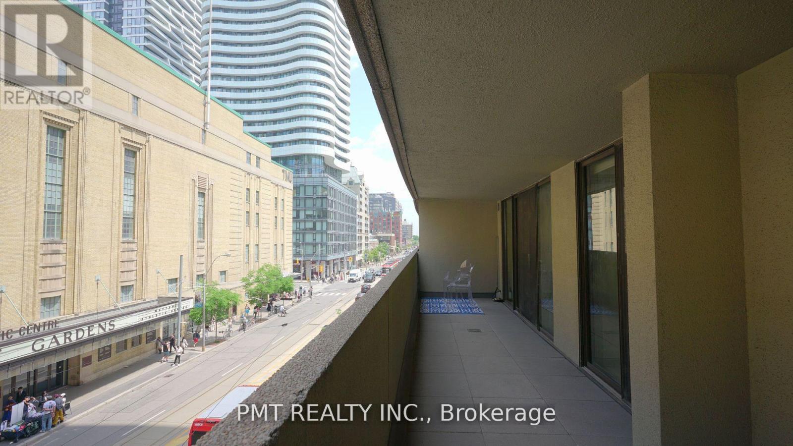 Photo 26 of 312 45 Carlton Street, Toronto ON