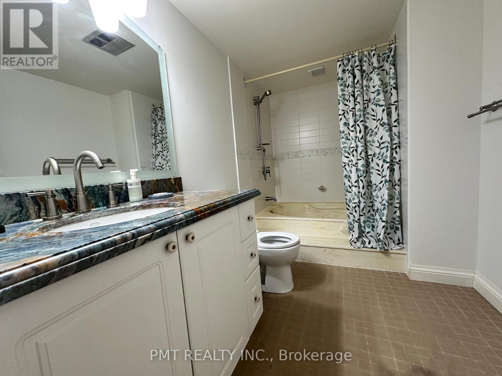 Photo 21 of 312 45 Carlton Street, Toronto ON