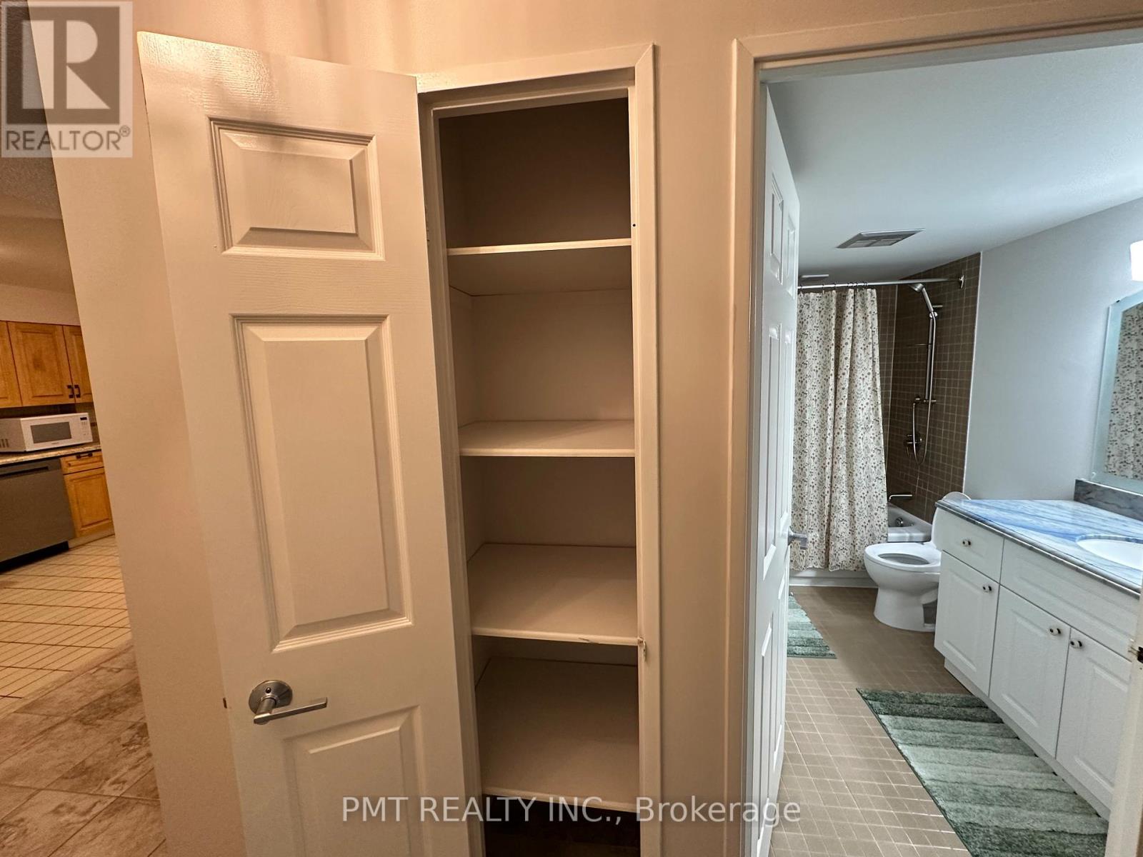 Photo 10 of 312 45 Carlton Street, Toronto ON
