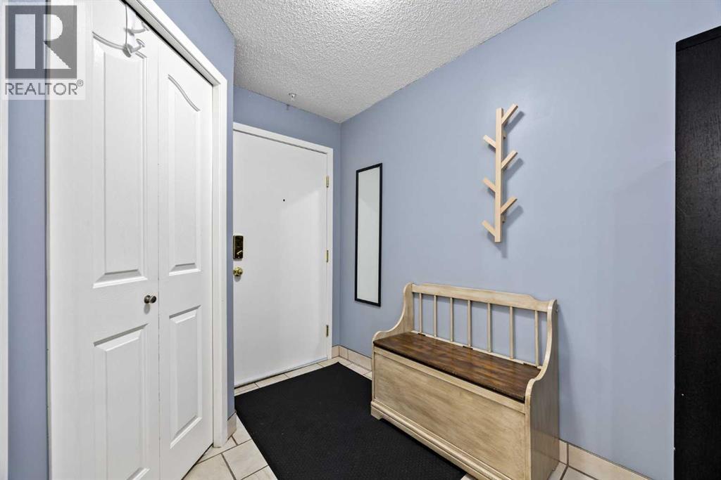 Single Family House for Sale in   Somervale Court SW Somerset Calgary 