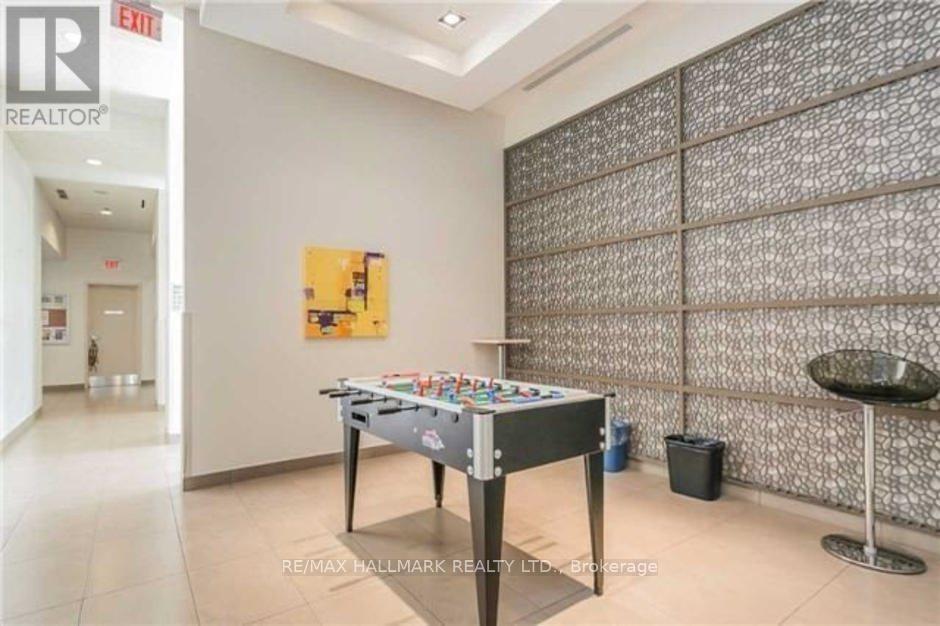 Photo 3 of 1725 19 Singer Court, Toronto ON
