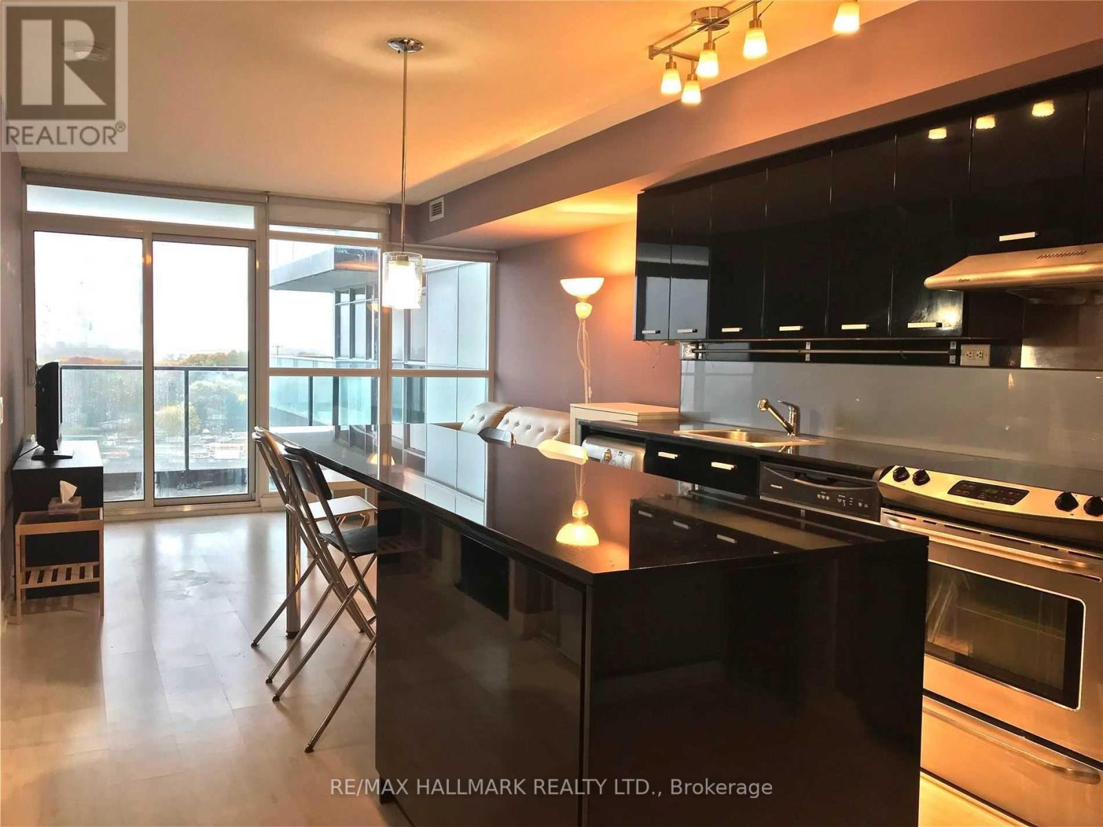 Photo 8 of 1725 19 Singer Court, Toronto ON