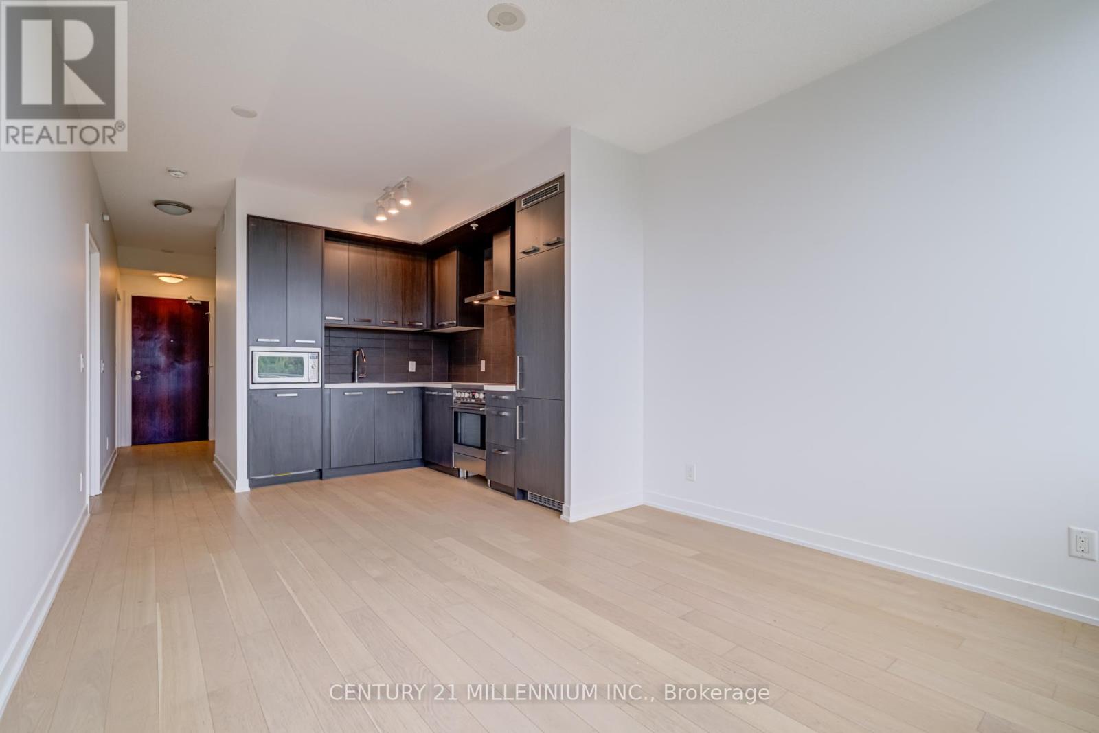 Photo 10 of N 417 120 Bayview Avenue, Toronto ON