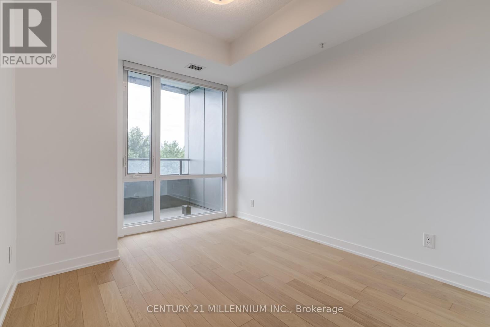 Photo 4 of N 417 120 Bayview Avenue, Toronto ON