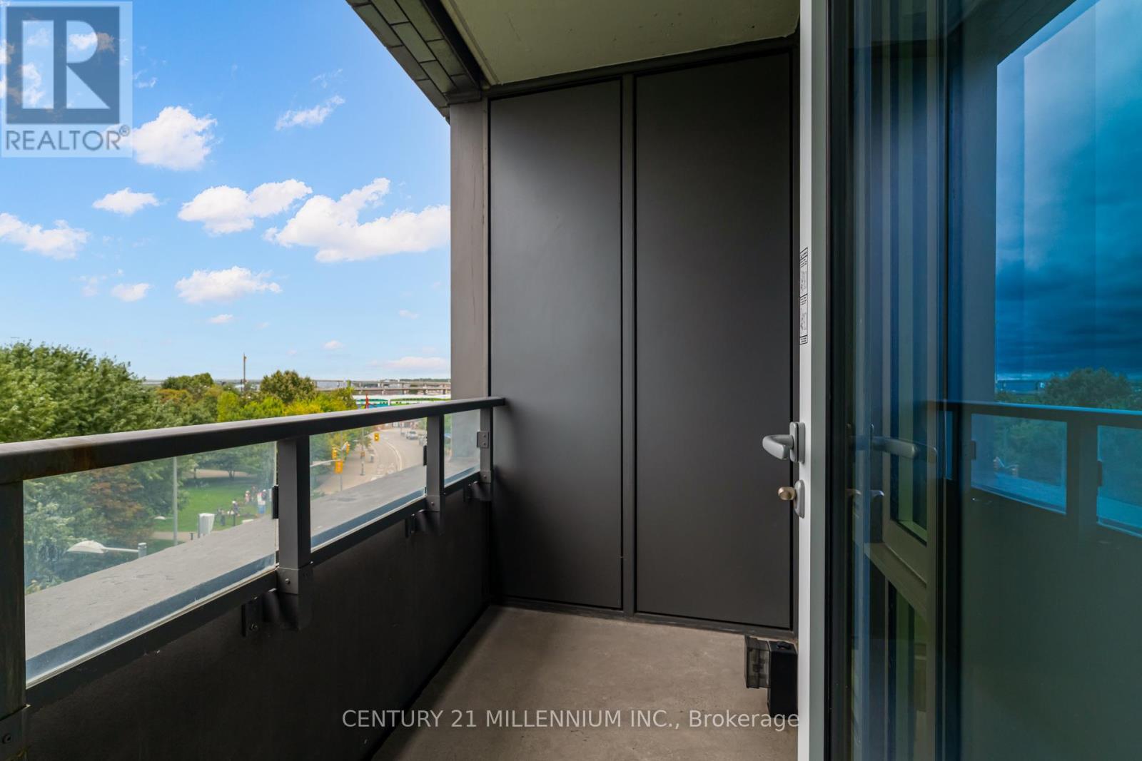 Photo 21 of N 417 120 Bayview Avenue, Toronto ON