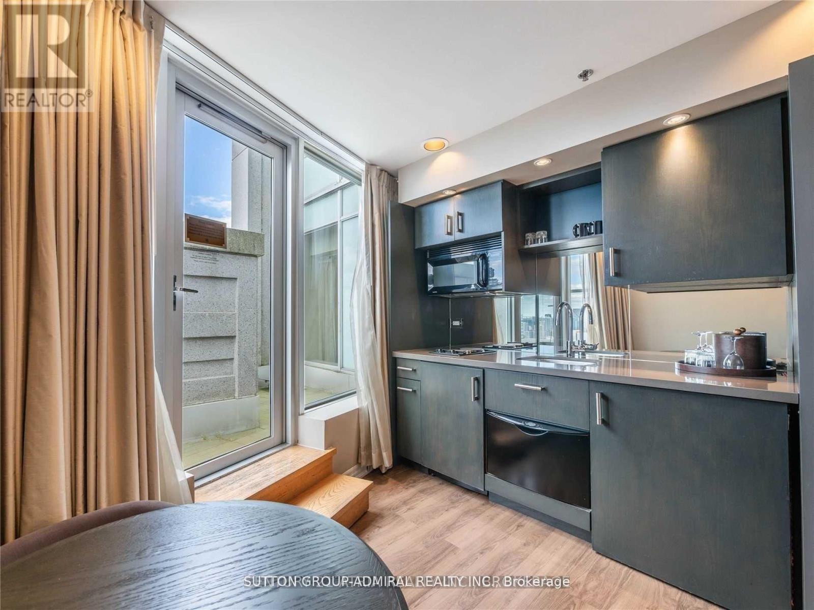 Photo 7 of 4302 1 King Street W, Toronto ON