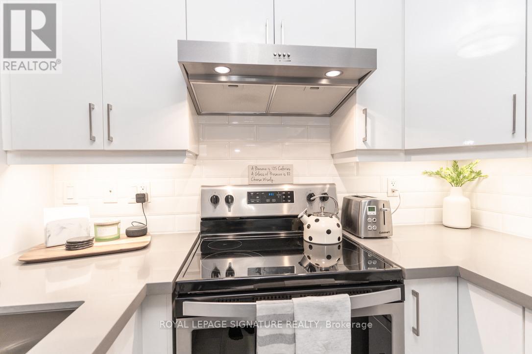 Photo 34 of 728 120 Dallimore Circle, Toronto ON