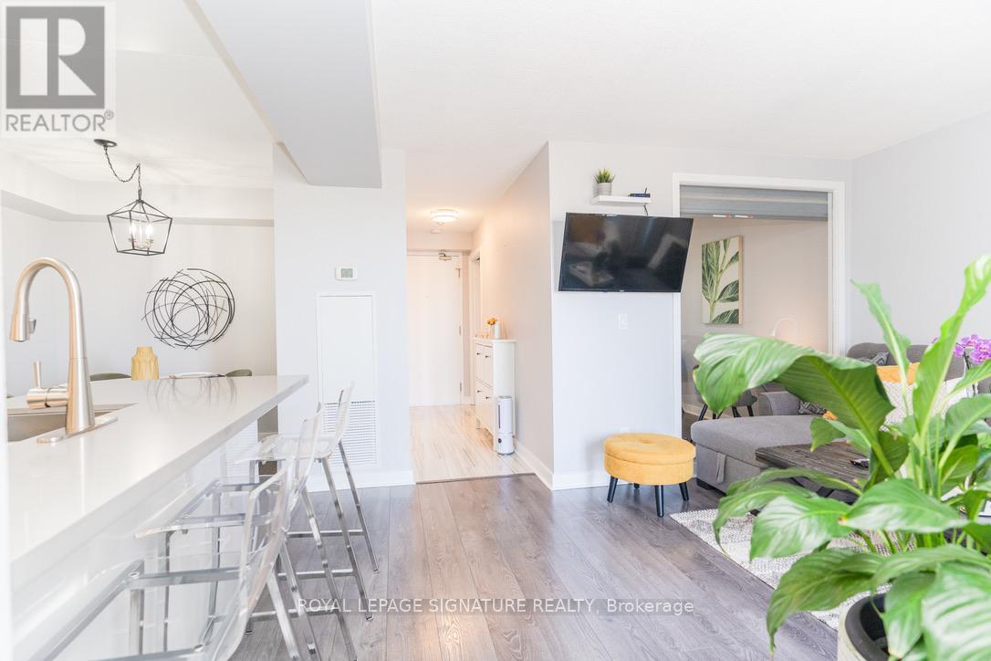 Photo 29 of 728 120 Dallimore Circle, Toronto ON