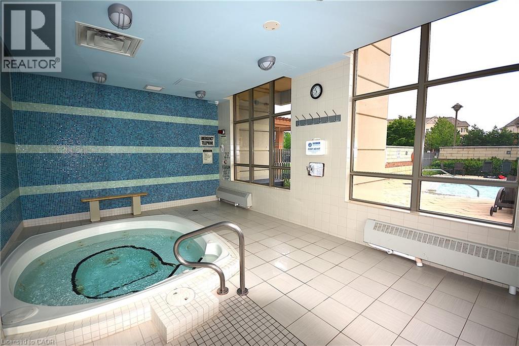 Photo 19 of 113 Georgian Drive Unit 19, Oakville ON
