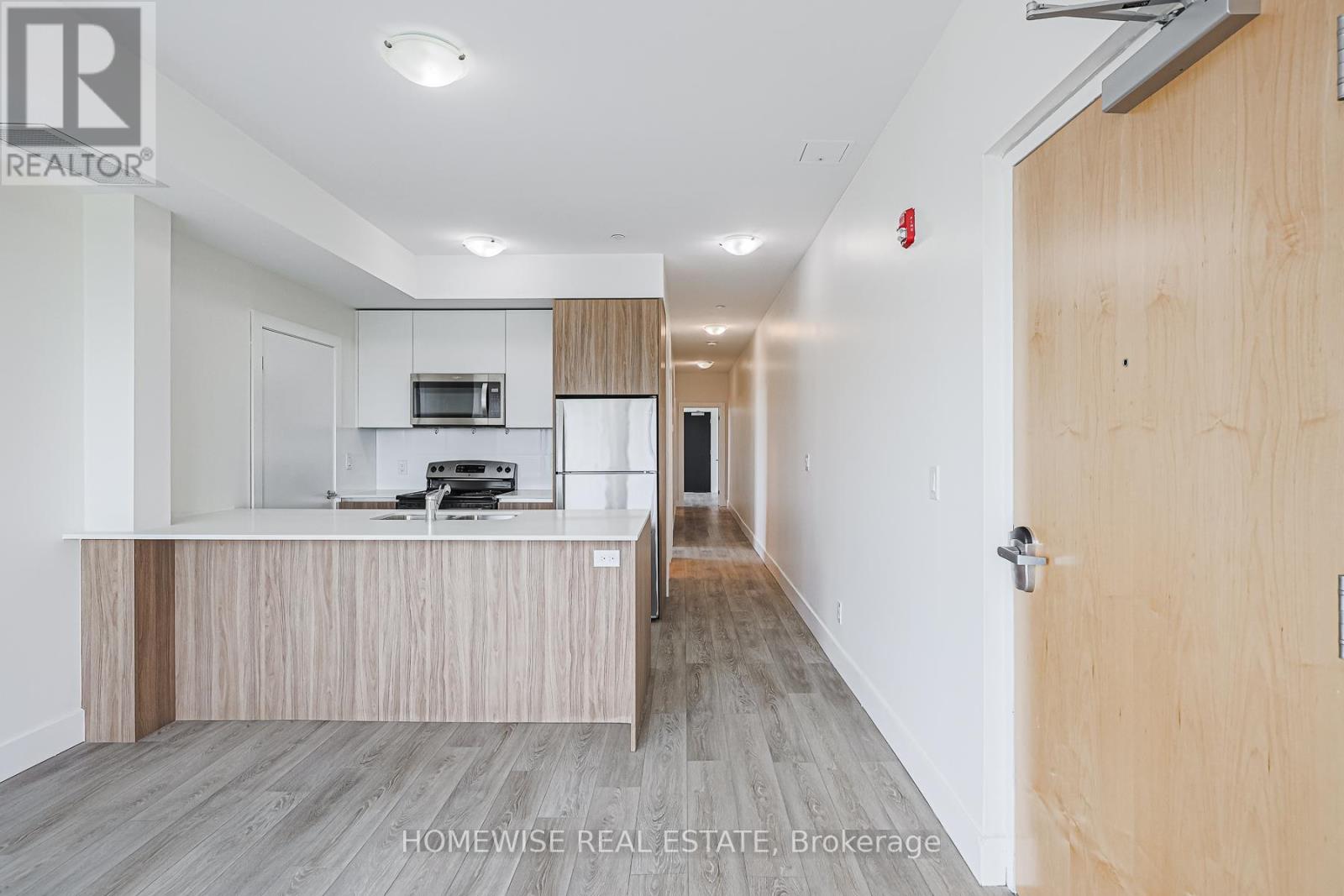 Photo 26 of R 01 293 Viewmount Avenue, Toronto ON