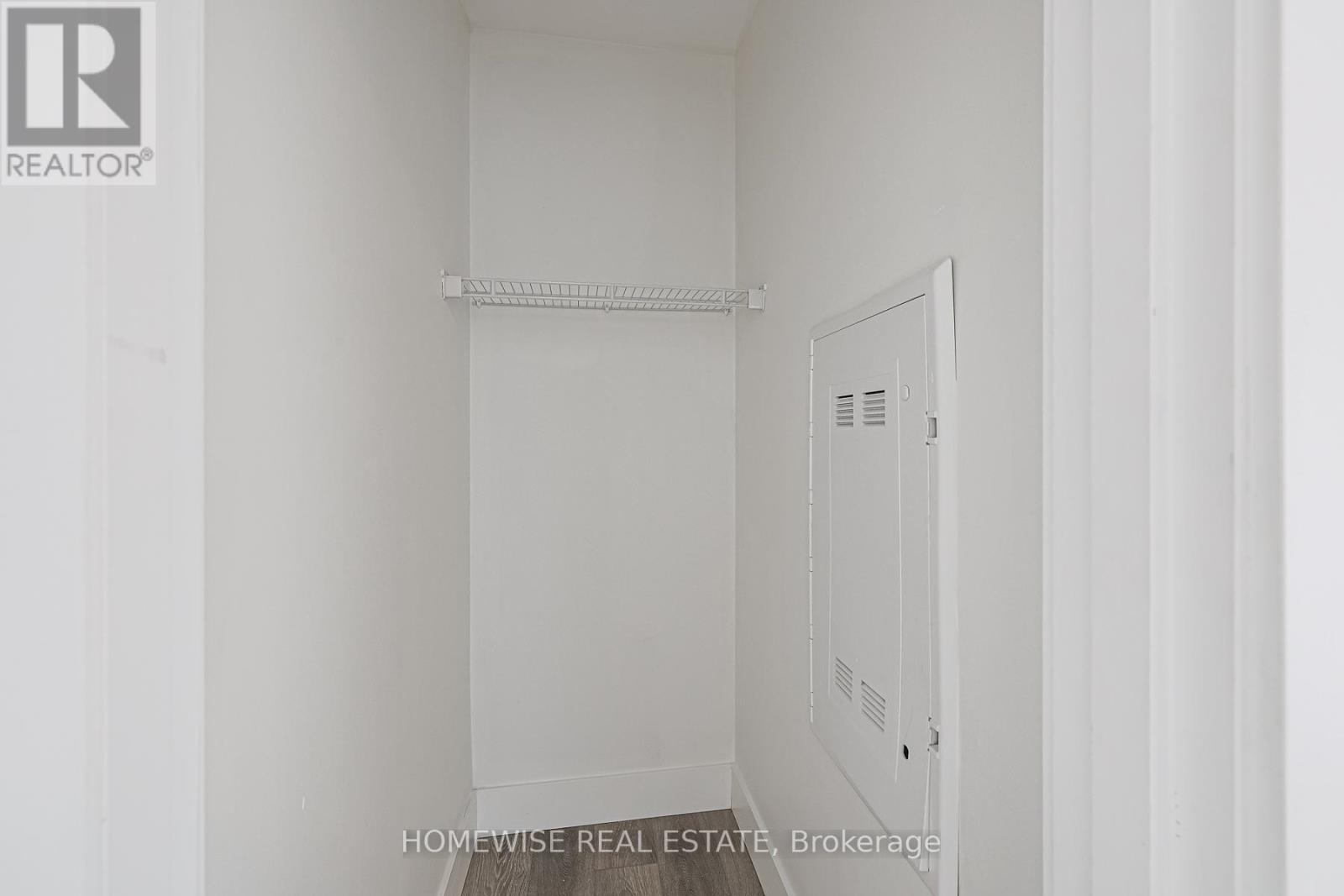 Photo 35 of R 01 293 Viewmount Avenue, Toronto ON