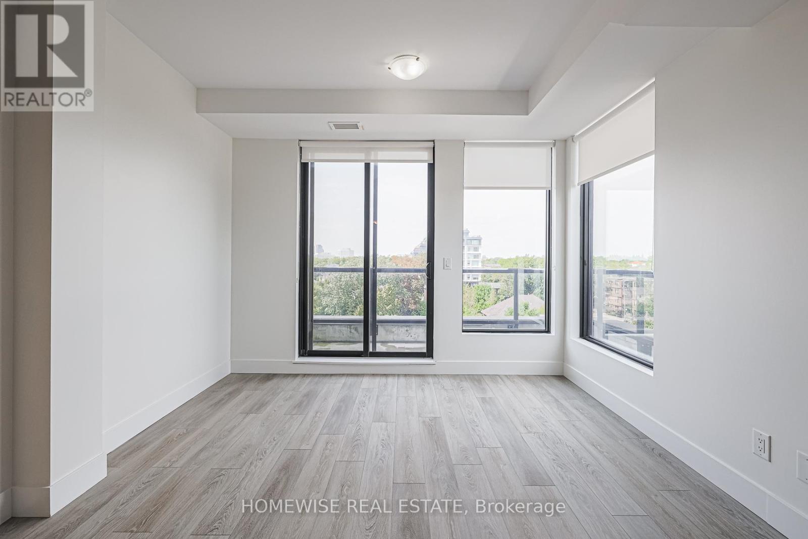Photo 25 of R 01 293 Viewmount Avenue, Toronto ON