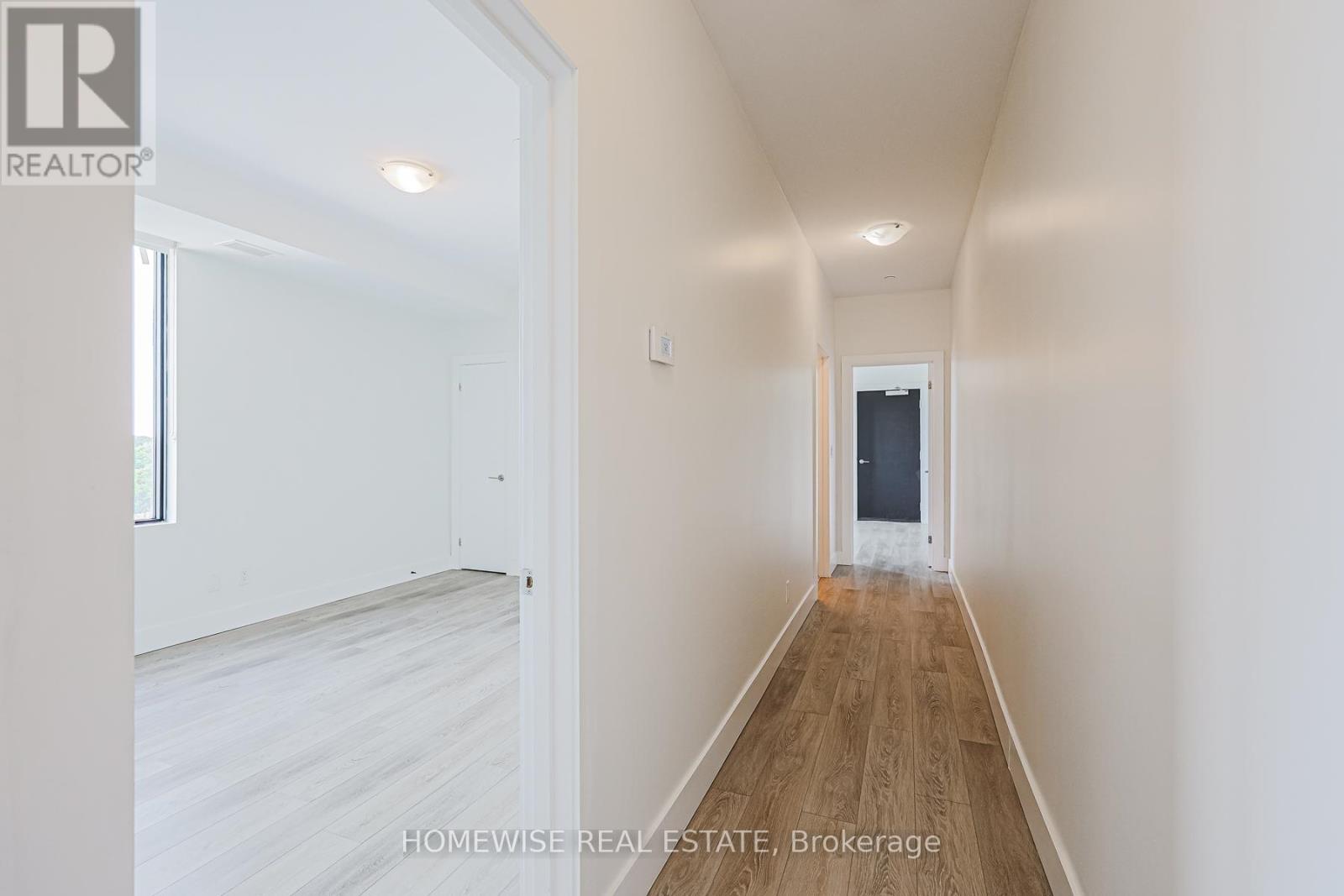 Photo 34 of R 01 293 Viewmount Avenue, Toronto ON