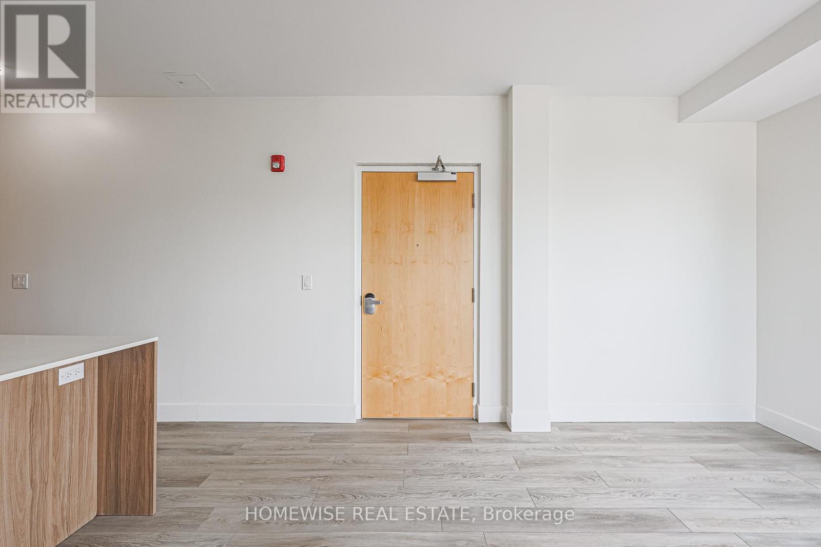 Photo 47 of R 01 293 Viewmount Avenue, Toronto ON