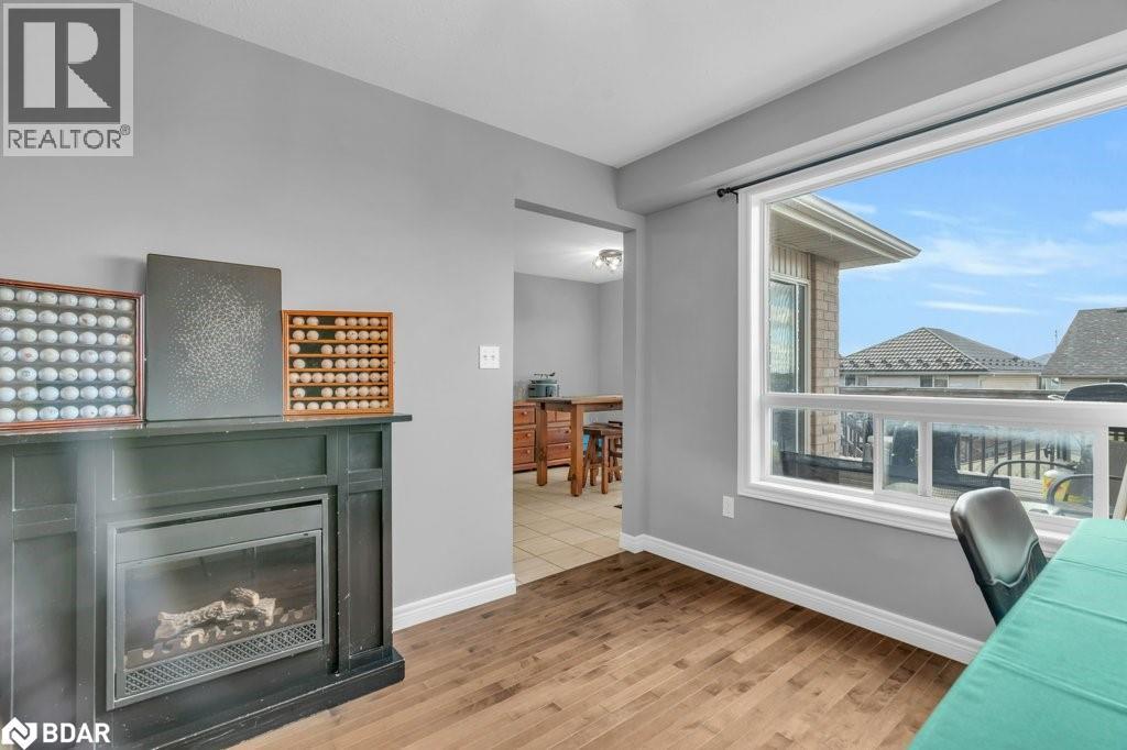 Photo 10 of 3 Davison Drive Drive, Guelph ON
