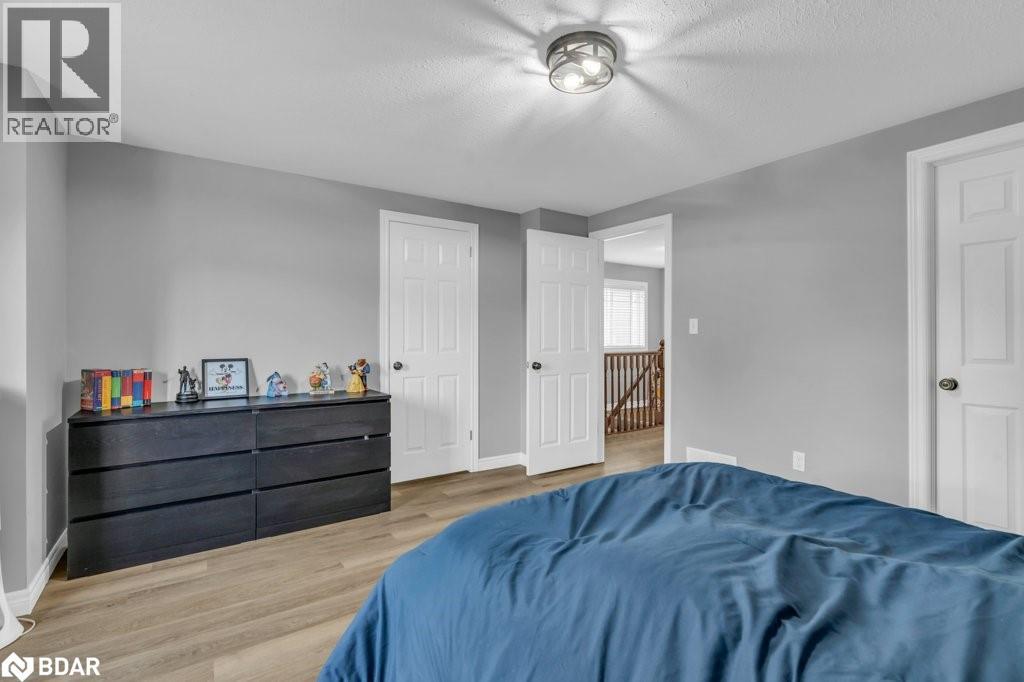 Photo 24 of 3 Davison Drive Drive, Guelph ON
