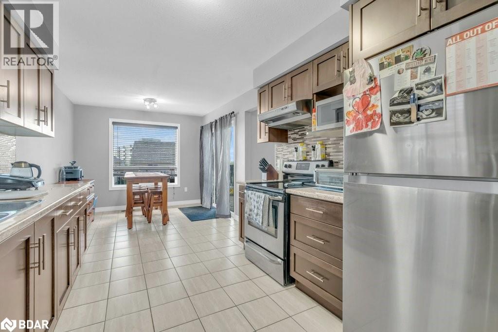 Photo 12 of 3 Davison Drive Drive, Guelph ON
